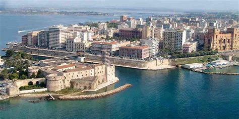 bisex taranto|Gay Cruising in Taranto, Puglia